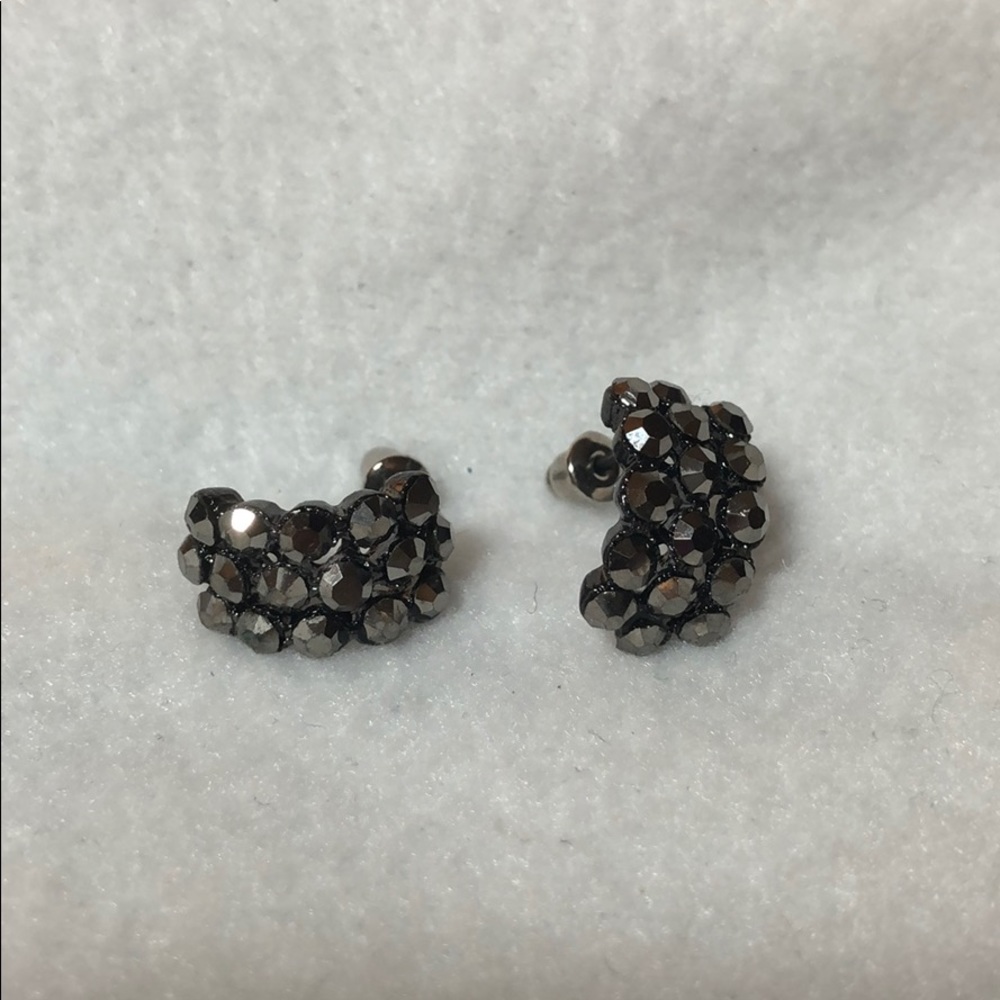 💸 Black Sparkly Scoop Earrings